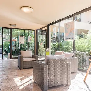 https://residence-les-jardins-ombrages.fr-provencehotel.com
