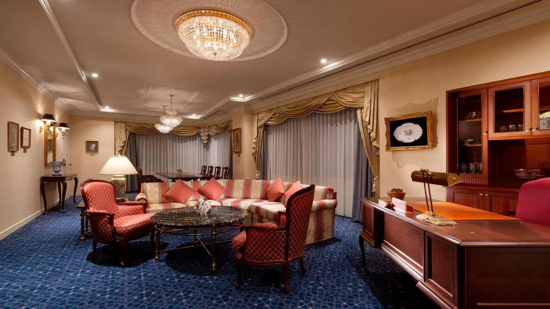 Rihga Royal Hotel Hiroshima 4*,
